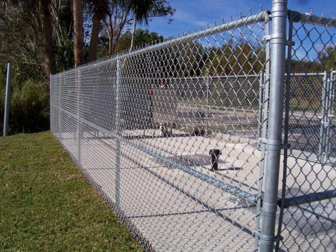 Hot Dipped Galvanized Chain Link Fence Easy Assembly Rust Prevention In Home Garden 0