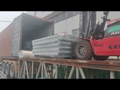 Video of loading container of 3D fence shipped to Chile