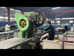 Processus de production de poteaux de pêche galvanisés 50*70 mm