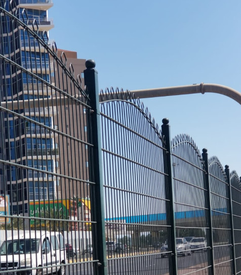 Outdoor Metal Garden Fence Panel 3D Curved Welded Wire Mesh Fence