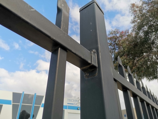 Iso 9001 Steel Picket Fence Wrought Picket Top Garden 6 Ft Tall Durable Prefabricated