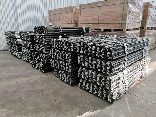Black Bitumen Coated Y Steel Fence Posts 2400mm Height