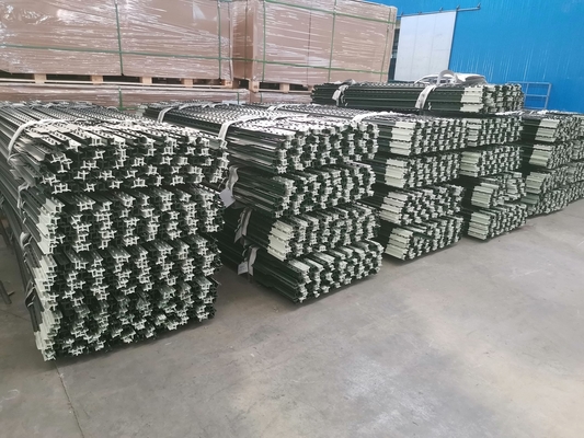 Popular Standard 1.2M Y Steel Fence Posts For Farm