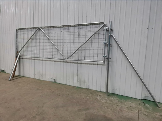 900mm Height Hot Dip Galvanized Wire Filled Welded Gate With 1 Brace