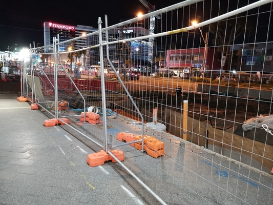 Hot Dipped Galvanized After Welded French Style Bike Rack Temporary Barricade Fence
