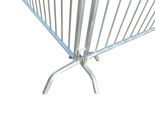 Hot Dipped Galvanized Queue Steel Crowd Control Barrier With Flat Bases