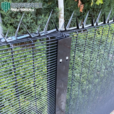 Clearvu Anti-Climb Prison Fence Panels 358 High Security Anti Climb Fences