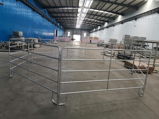 Carbon Steel 1.7m Portable Fence Panels For Livestock Cattle Yard