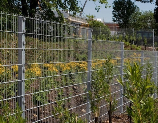 868 Double Wire Mesh Fencing Welded Panels Outdoor 2d