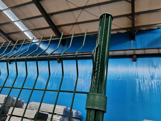 Garden PVC Coated V Bending 3D Curved Welded Wire Mesh Fence Outdoor Metal 3D Fence Panel With Peach Shape Post