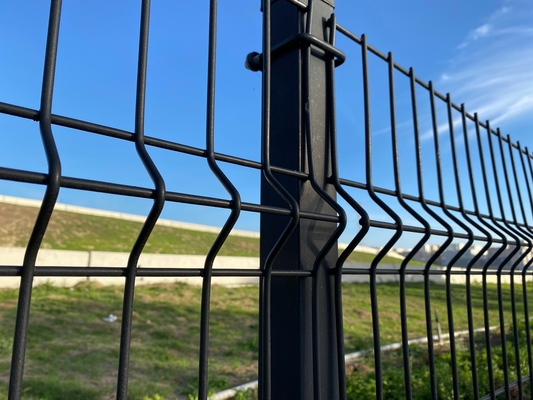Curved Welded Mesh Bend Security Fence Panel Triangle Bend Fence 3D Fence for Garden