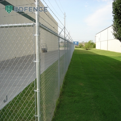 Corrosion Resistant Durable Hot Dipped Galvanized Cyclone Mesh Fabric Chain Link Fence For Sports Facilities