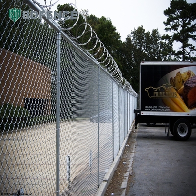 Corrosion Resistant Durable Hot Dipped Galvanized Cyclone Mesh Fabric Chain Link Fence For Sports Facilities