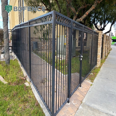 Black Powder Coated Metal Tubular Aluminum Fence Panels With Top Spear Pickets 30.000 Kg Single Gross Weight Fence Gates