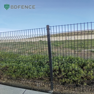 Wire Dia 5mm Metal Mesh Fencing RAL 6005 Green Powder Coated 3D Fence Panel Triangle Bending Fence For Construction Site