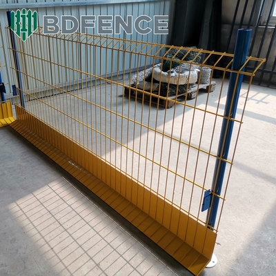 Q235 Steel Mesh Edge Protection Fencing With Toeboard For Building
