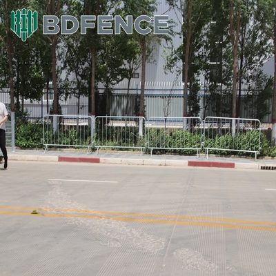 Hot Dipped Galvanized Metal Crowd Control Barriers Security Portable