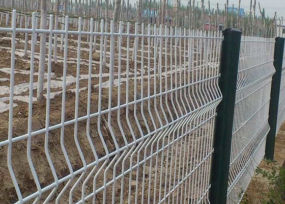 PVC Coated Peach Post V Mesh Security Fencing