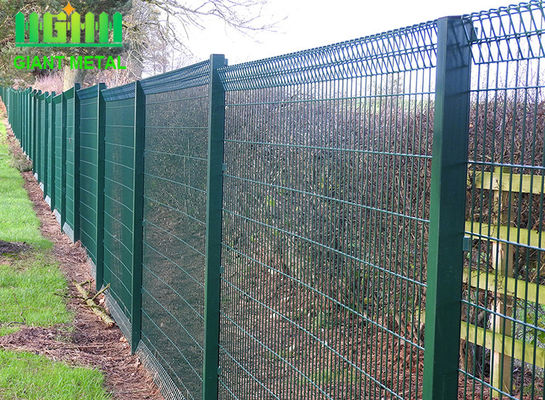 Decorative 50x200mm Welded Wire Garden Fence Whether Resistance