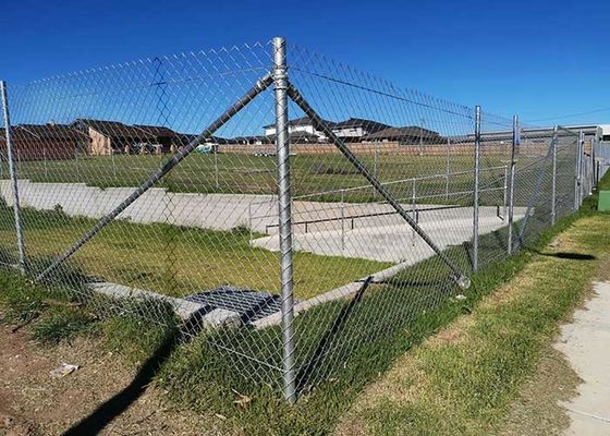 PVC Coated Chain Link Fencing Mesh Size 60*60mm And 48*2mm Post
