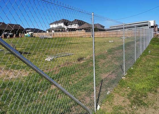 8 Ft Galvanized PVC Coated Cyclone Wire Mesh Chain Link Fence Roll For Philippines