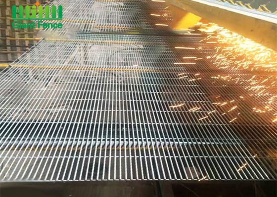 Carbon Steel Wire Anti Climb Security Fencing For Jail