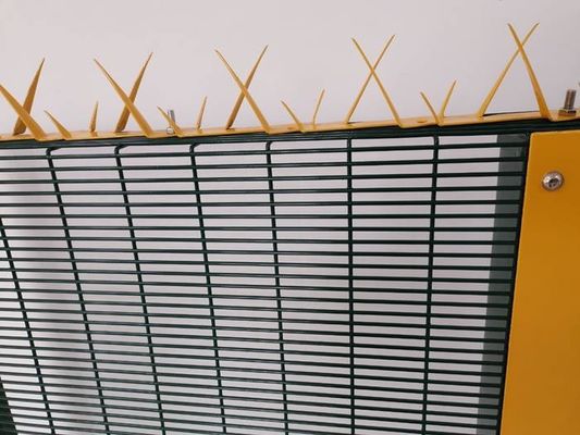 Shear Resistant 2.5mx2.5m Anti Climb Mesh Fencing