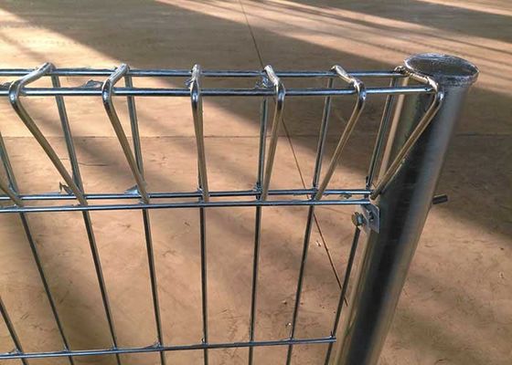 ISO9001 2001 Round Post 5mm Welded Roll Top Fencing