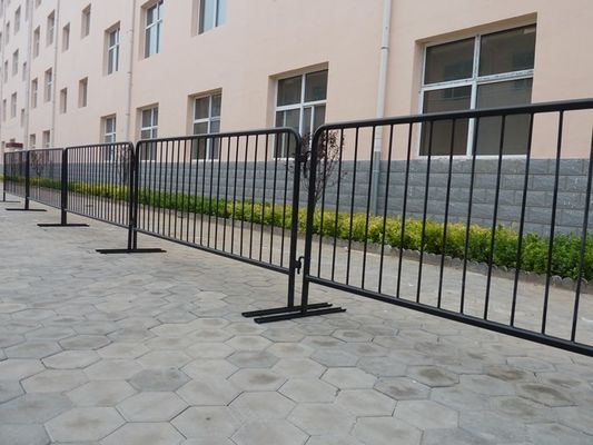 Galvanized Steel Temporary Crowd Control Barriers Fence White Color