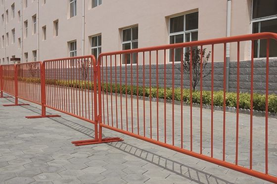 Easily Assembled Securing Crowd Barrier Fencing