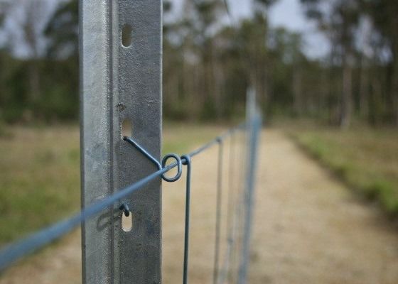 ISO9001 Black bitumen 3m Length Fence Star Pickets