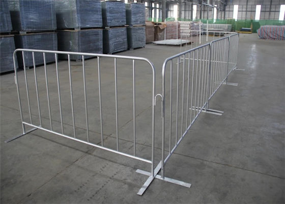 1.8mm Thickness Metal Steel Portable Road Safety Pedestrian Temporary Crowd Control Barricades for Traffic Control