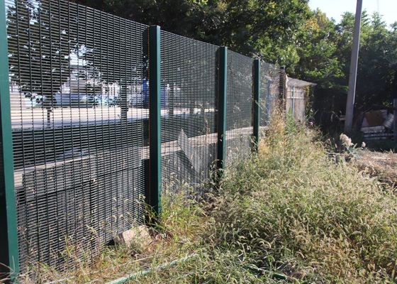 High Security 4.5mm 358 Mesh Fencing For Prison