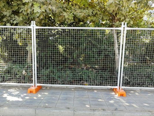 OEM Heat Treated 2.4m Width Temp Construction Fence