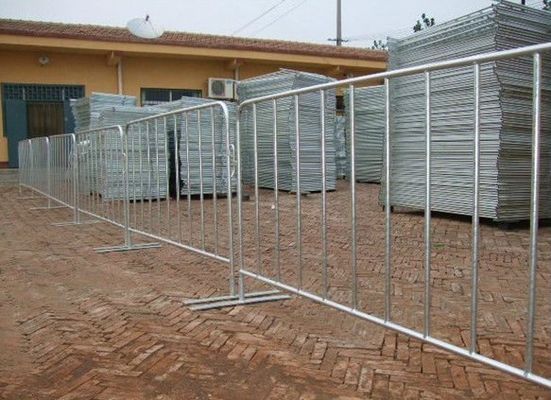0.9m Height Customized Galvanized Crowd Barrier Fencing