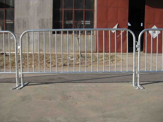 0.9m Height Customized Galvanized Crowd Barrier Fencing