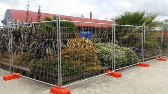 Australia Standard Temp Construction Fence 6ft Height 50x200 Mm Hole Size