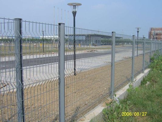 1.53m Height Triangle Bending 3d Panel Fence For Farm