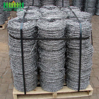 Hot Dip Galvanized 3.4mm Barbed Wire Farm Fence 1.5cm Barb Length