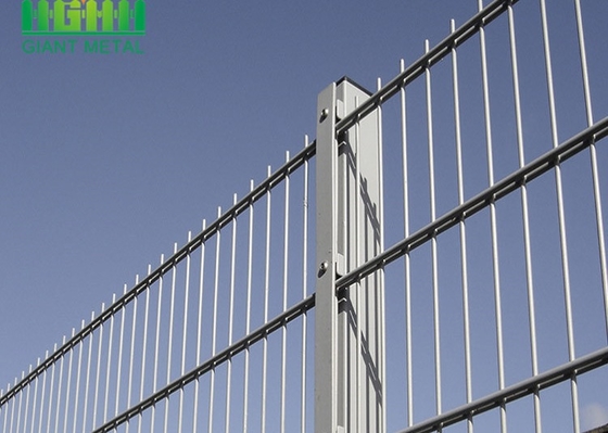 Powder Coated Peach Post Double Wire Fencing 1500mm Height