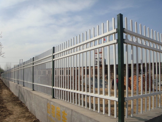 1.8m Height Tubular Steel Fence Powder Coated 25*25mm Rails