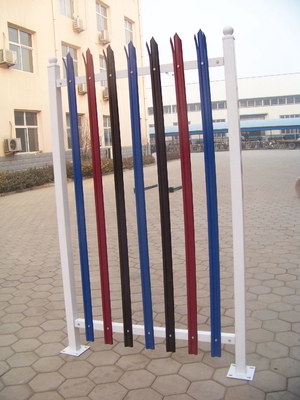 Industrial 2.4m Height Tubular Steel Fence Powder Coated Security Angle Rails 40*40mm