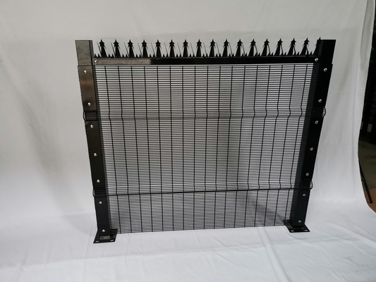 60*60mm 358 Mesh Fencing Powder Coating Middle Type With Buckle Plate